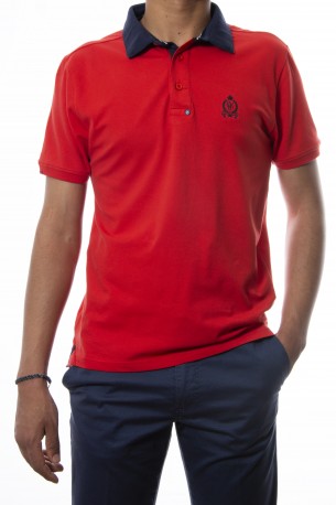 Polo rojo cuello combinado